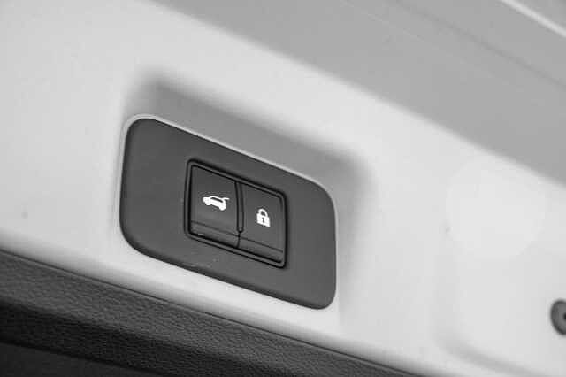 Nissan Ariya e4ORCE Evolve+ 87kWt
