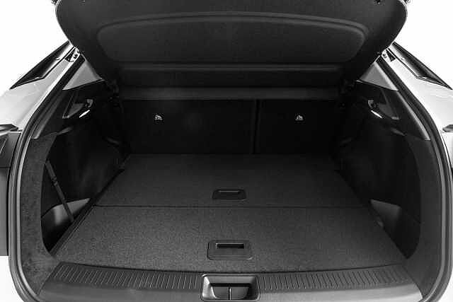 Nissan Ariya e4ORCE Evolve 87kWt 19 Pearl white/black