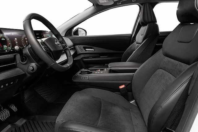 Nissan Ariya e4ORCE Evolve 87kWt 19 Pearl white/black