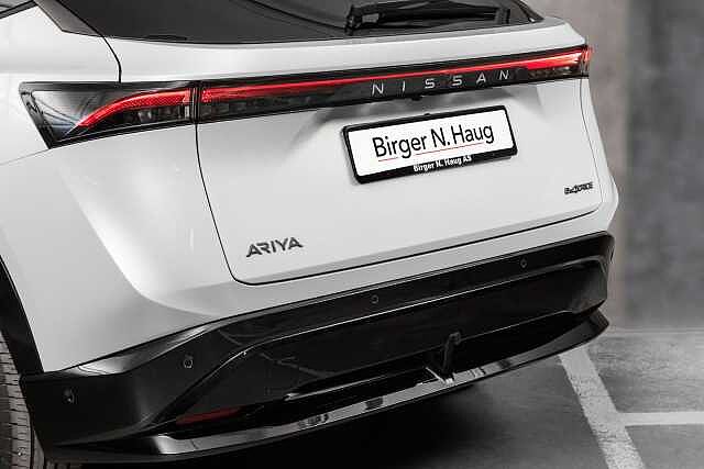 Nissan Ariya e4ORCE Evolve 87kWt 19 Pearl white/black