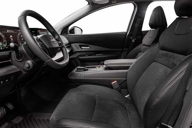 Nissan Ariya e4ORCE Evolve 87kWt 19 Pearl black