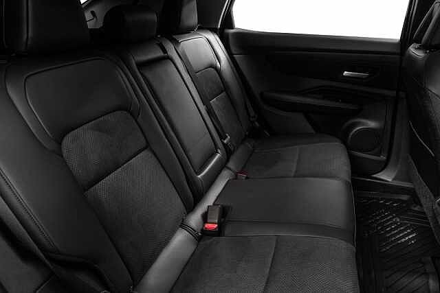 Nissan Ariya e4ORCE Evolve 87kWt 19 Pearl white/black