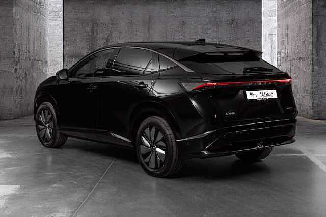 Nissan Ariya e4ORCE Evolve 87kWt 19 Pearl black