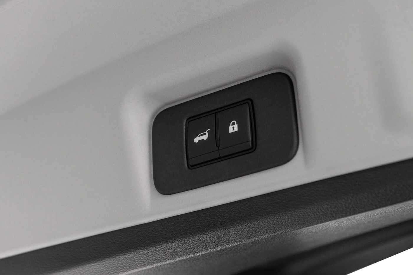 Nissan Ariya e4ORCE Evolve 87kWt 19 Pearl white/black