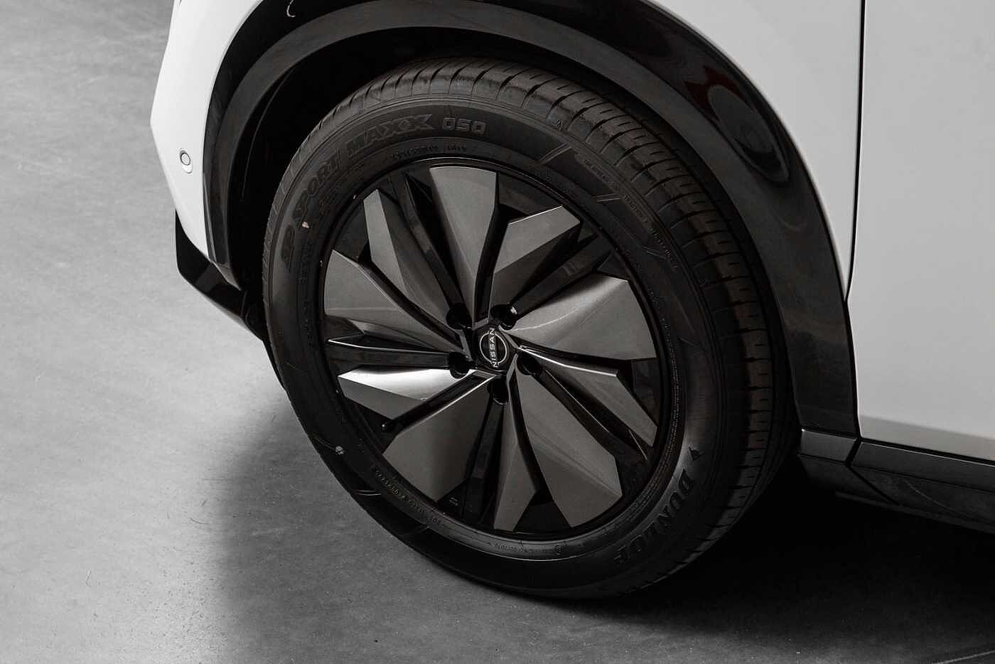 Nissan Ariya e4ORCE Evolve 87kWt 19 Pearl white/black